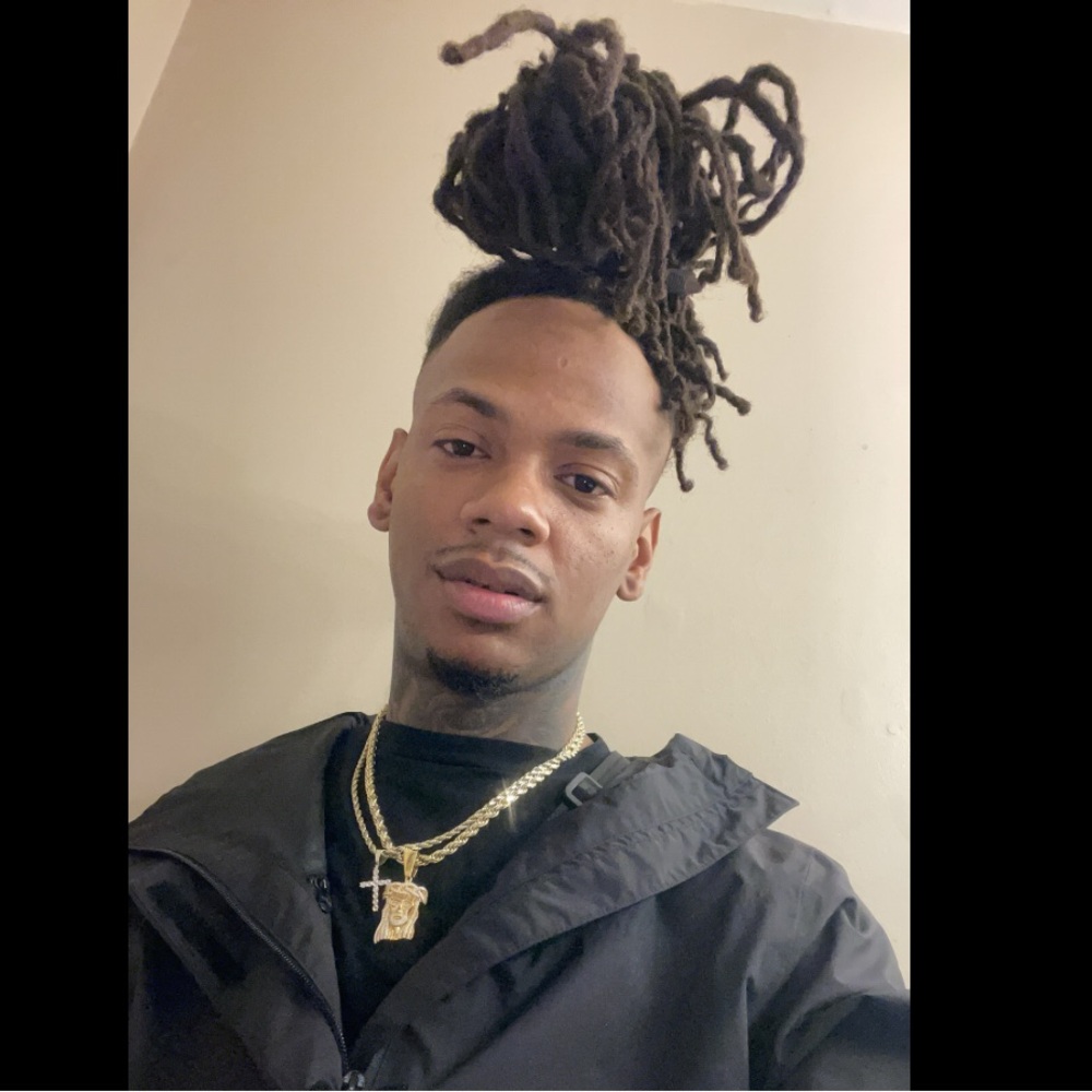 Meet your Posher, Deonn